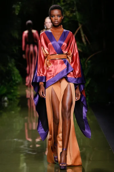 Look 49